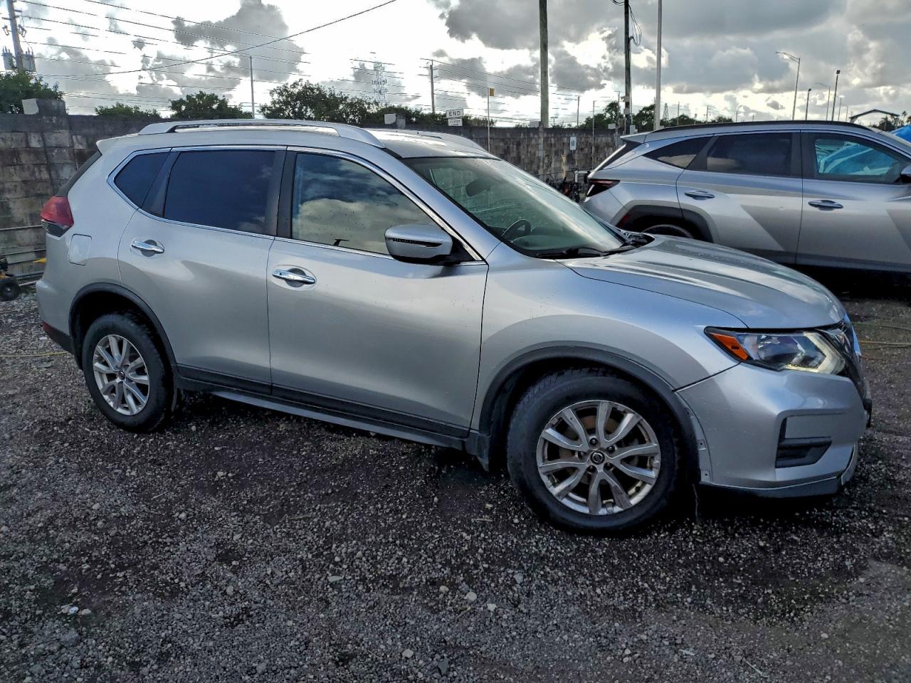 2020 NISSAN ROGUE S photo 7