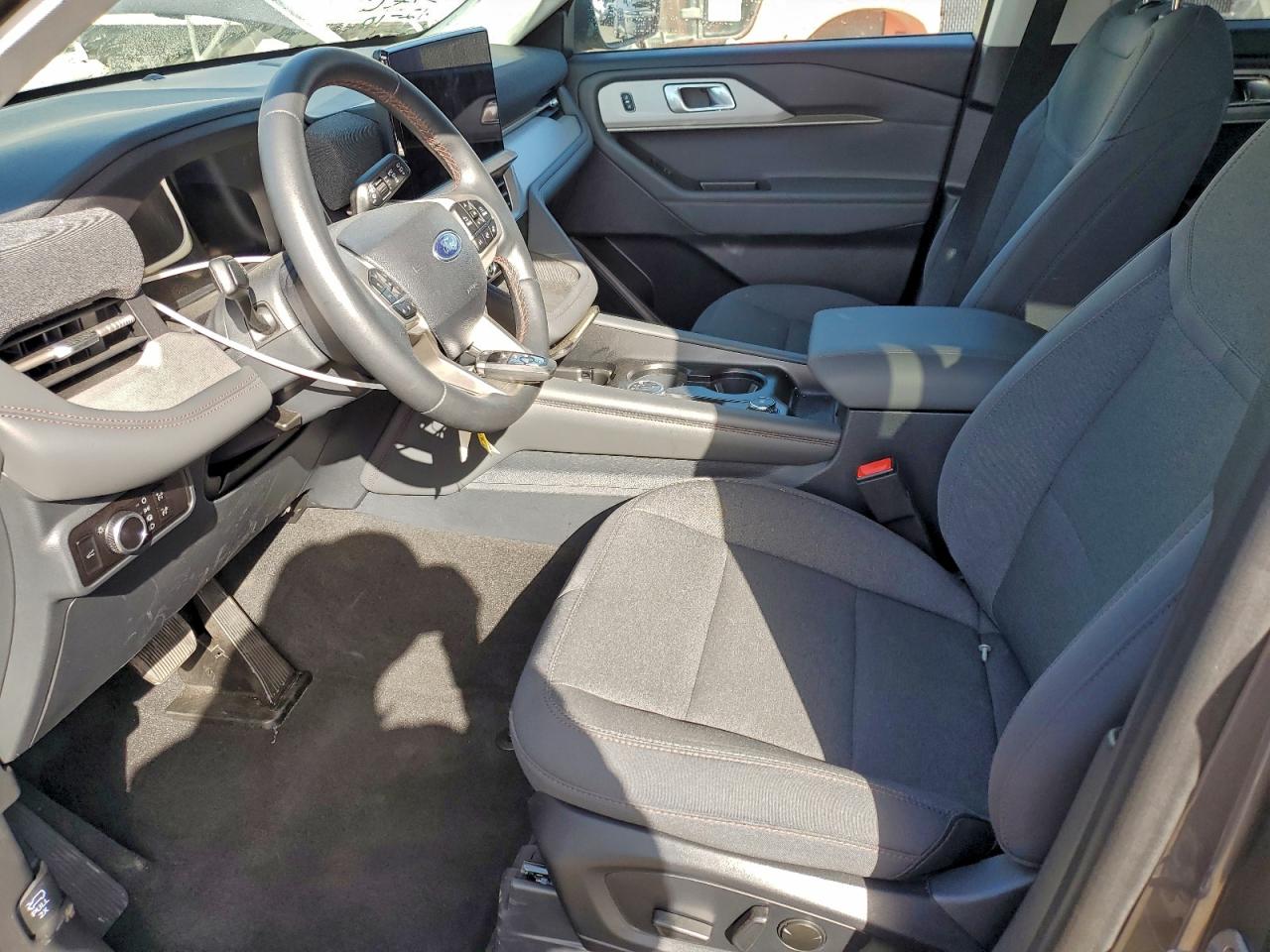 2025 FORD EXPLORER ACTIVE photo 7
