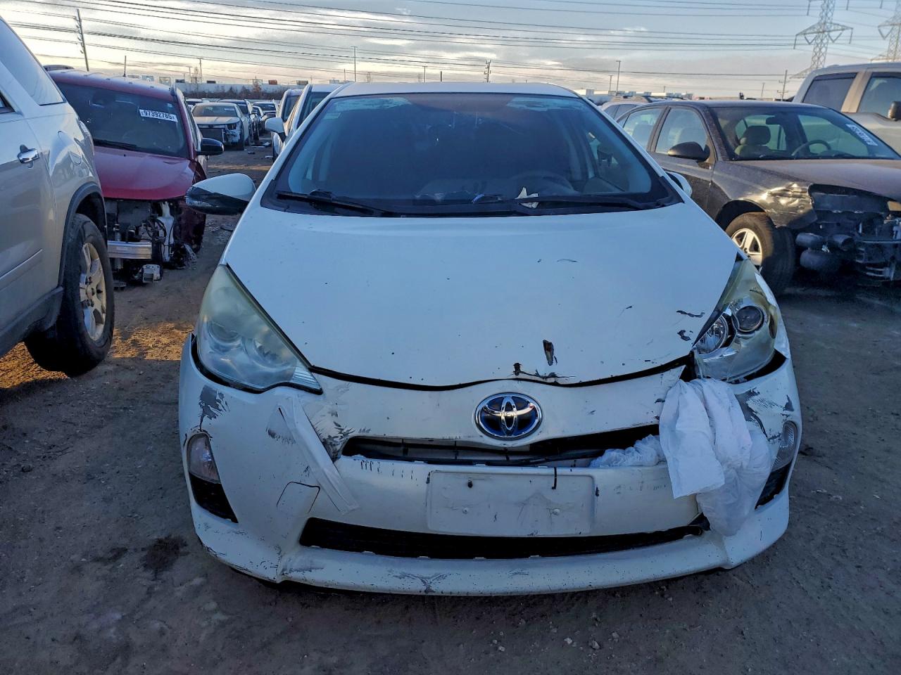 2013 TOYOTA PRIUS C photo 5
