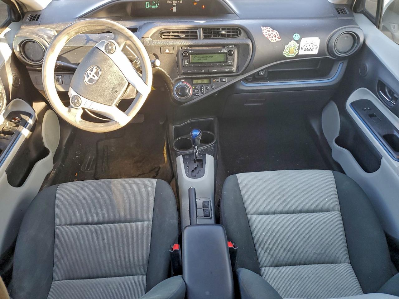 2013 TOYOTA PRIUS C photo 8