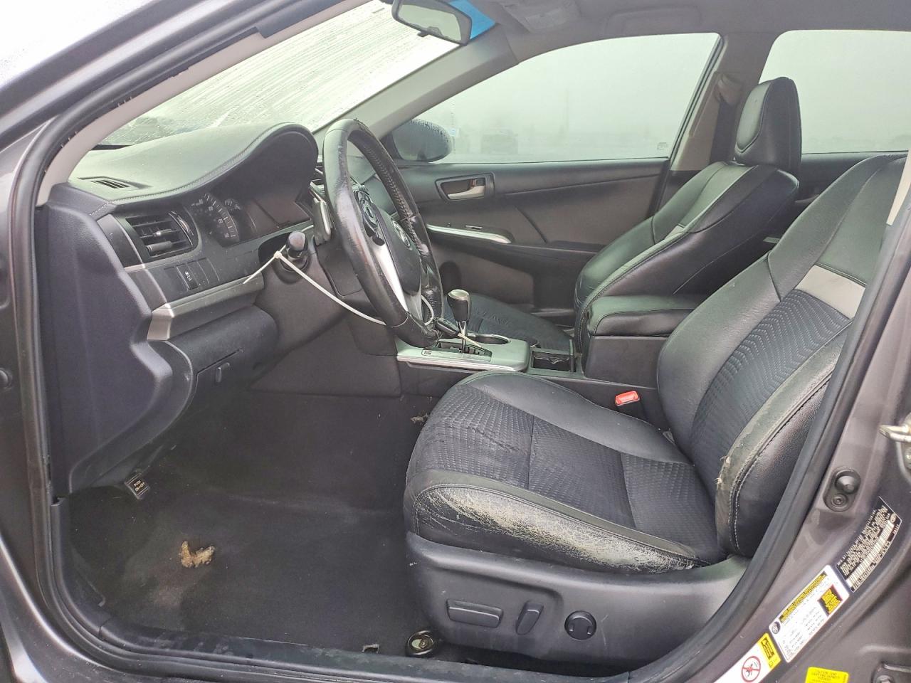 2014 TOYOTA CAMRY L photo 7