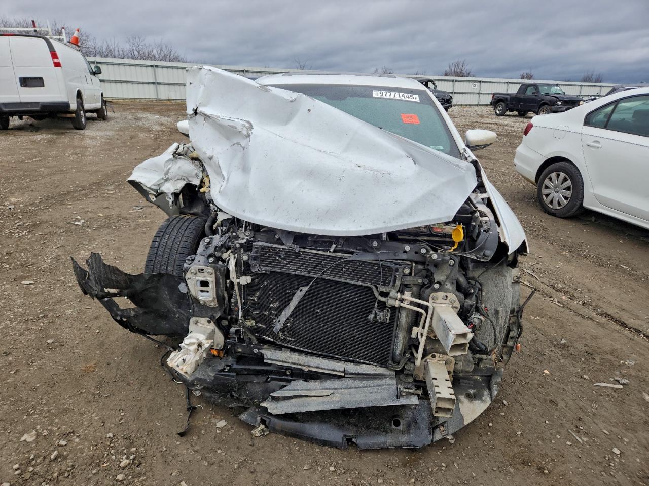 2016 CHRYSLER 200 S photo 5