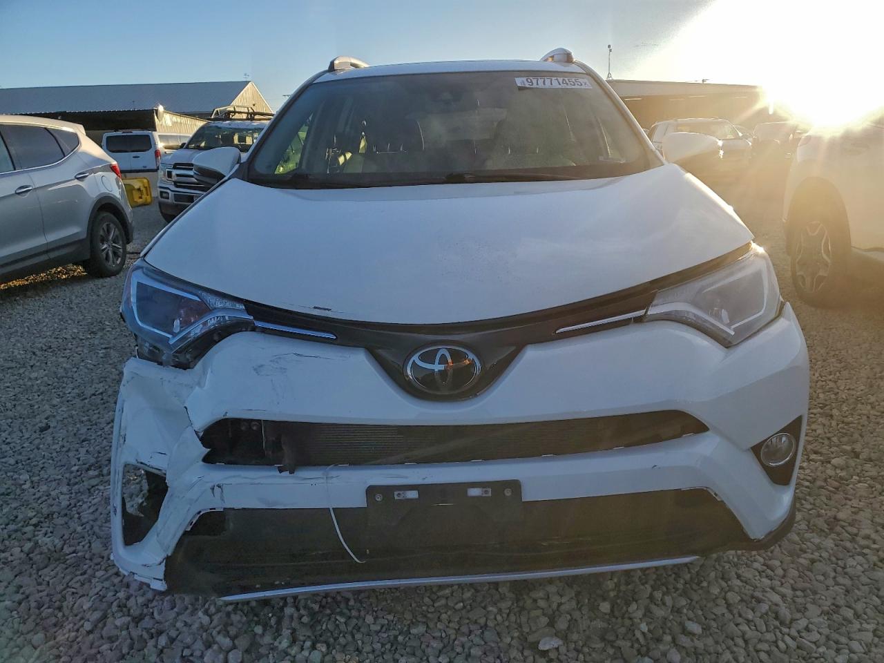 2018 TOYOTA RAV4 ADVENTURE photo 5