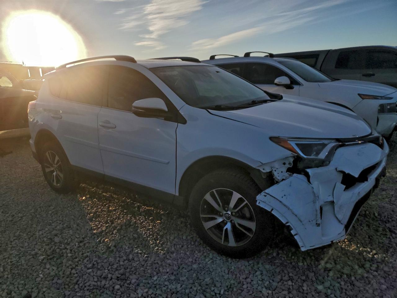 2018 TOYOTA RAV4 ADVENTURE photo 4