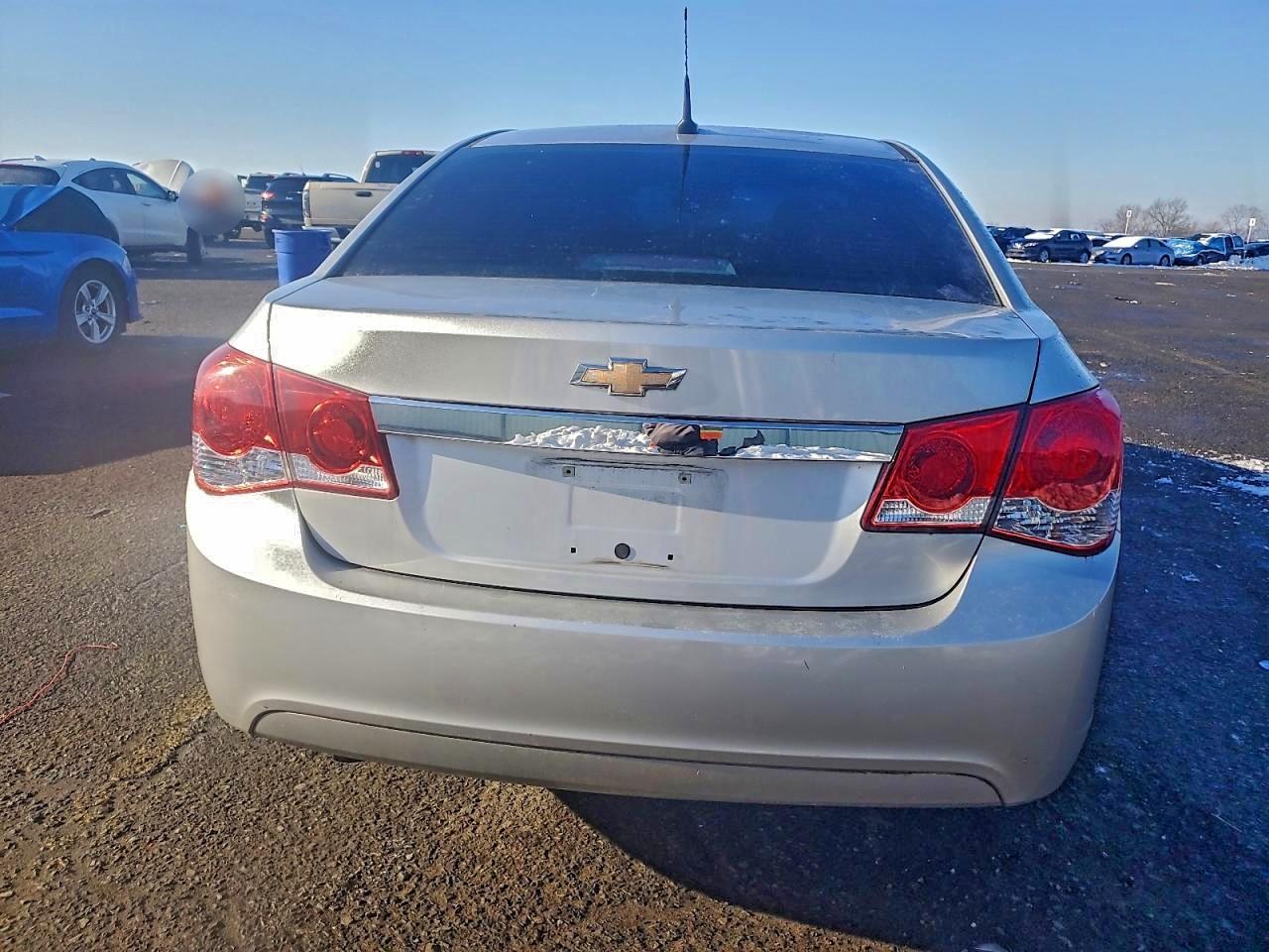 2013 CHEVROLET CRUZE LS photo 6