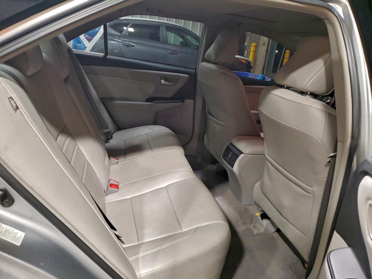 2017 TOYOTA CAMRY LE photo 19