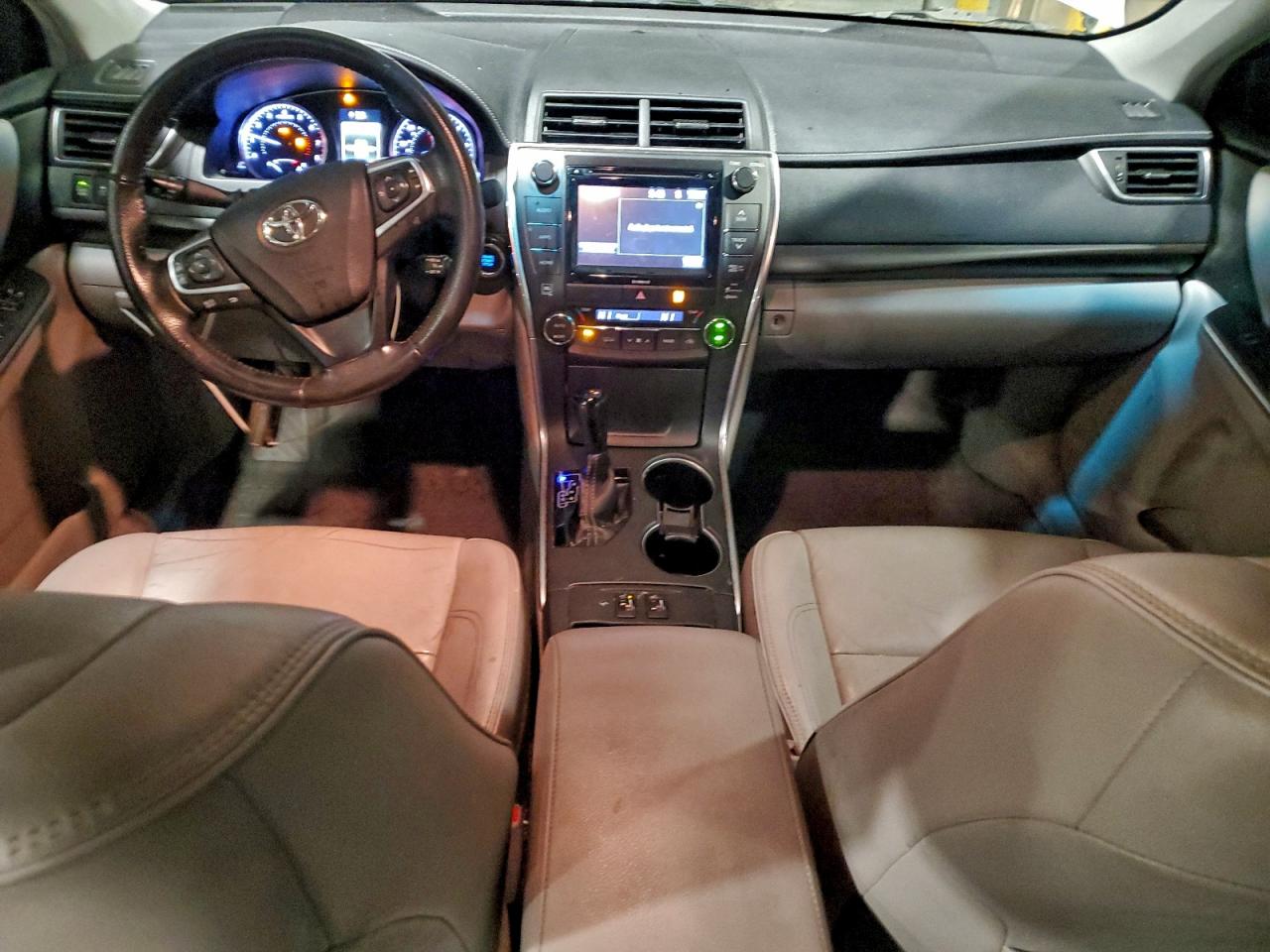 2017 TOYOTA CAMRY LE photo 15