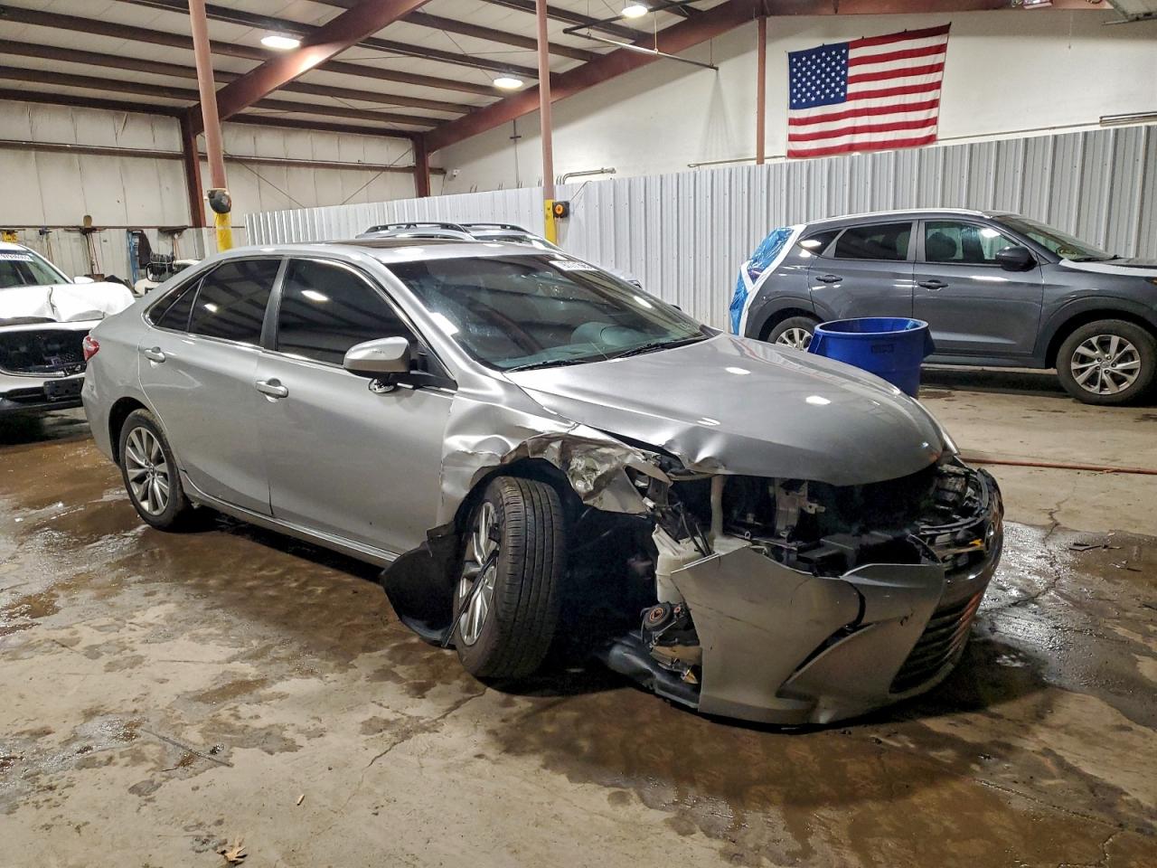 2017 TOYOTA CAMRY LE photo 7