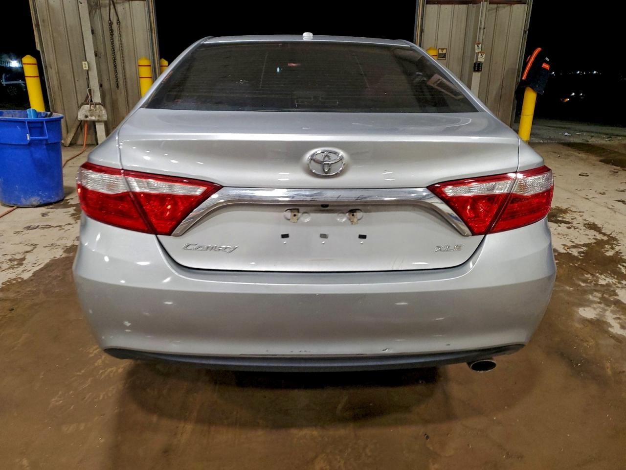 2017 TOYOTA CAMRY LE photo 11