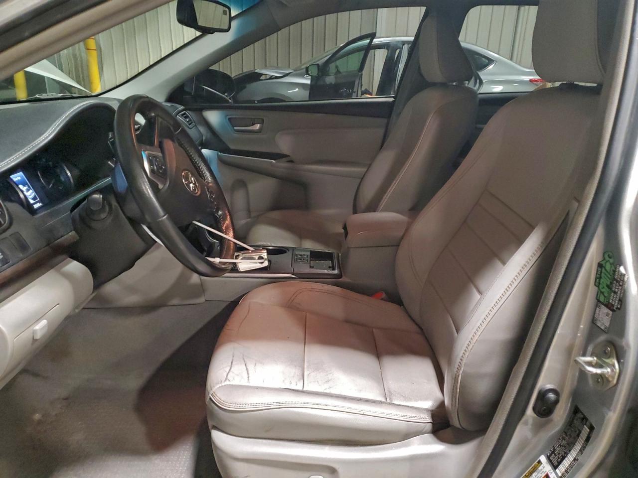 2017 TOYOTA CAMRY LE photo 13