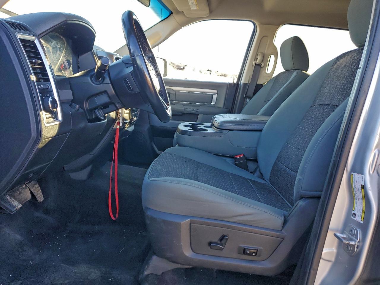 2018 RAM 2500 SLT photo 13