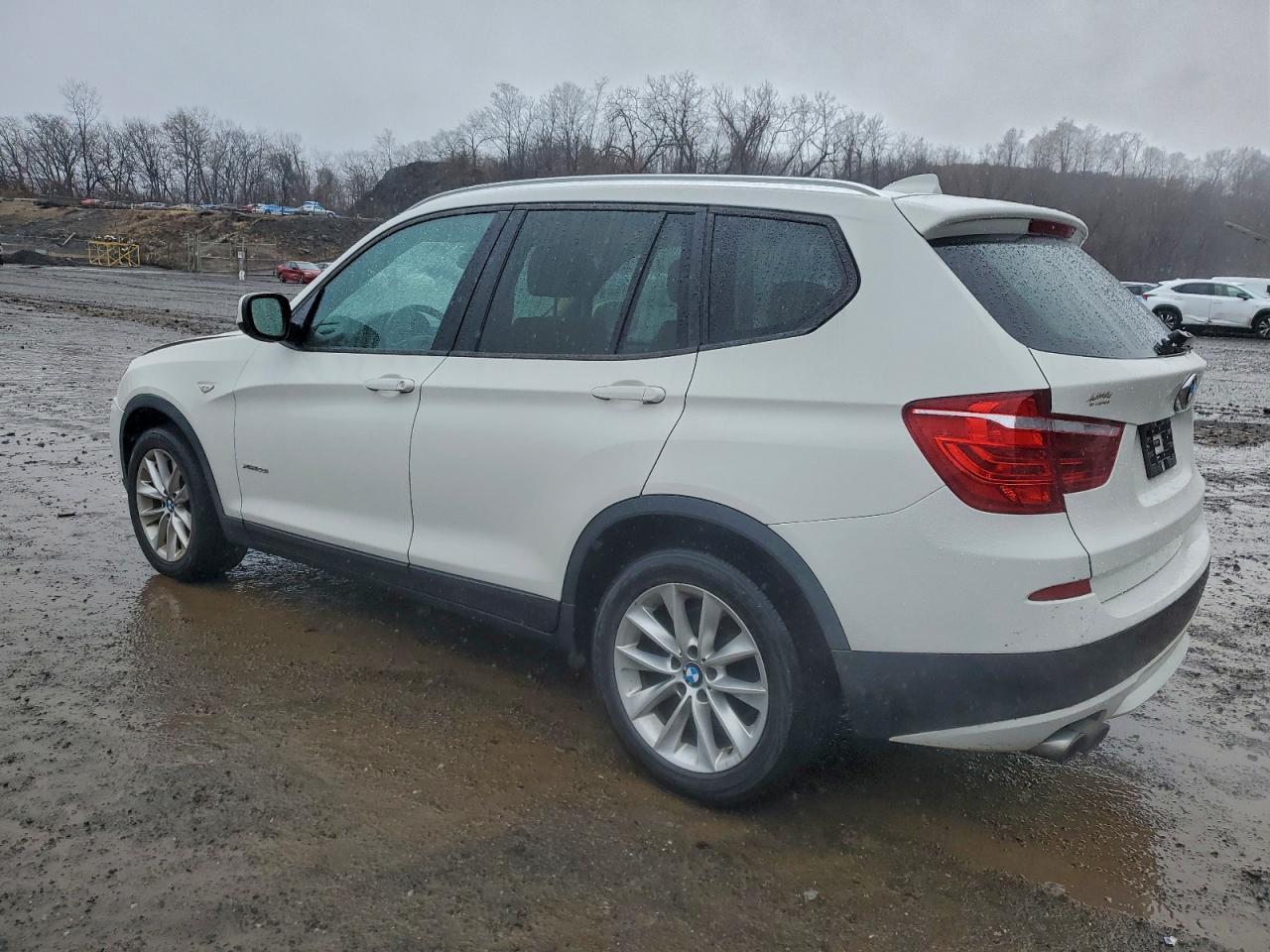 2013 BMW X3 XDRIVE28I photo 2