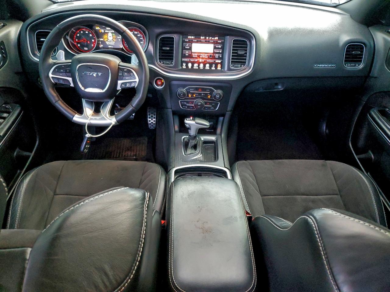 2016 DODGE CHARGER SRT 392 photo 8