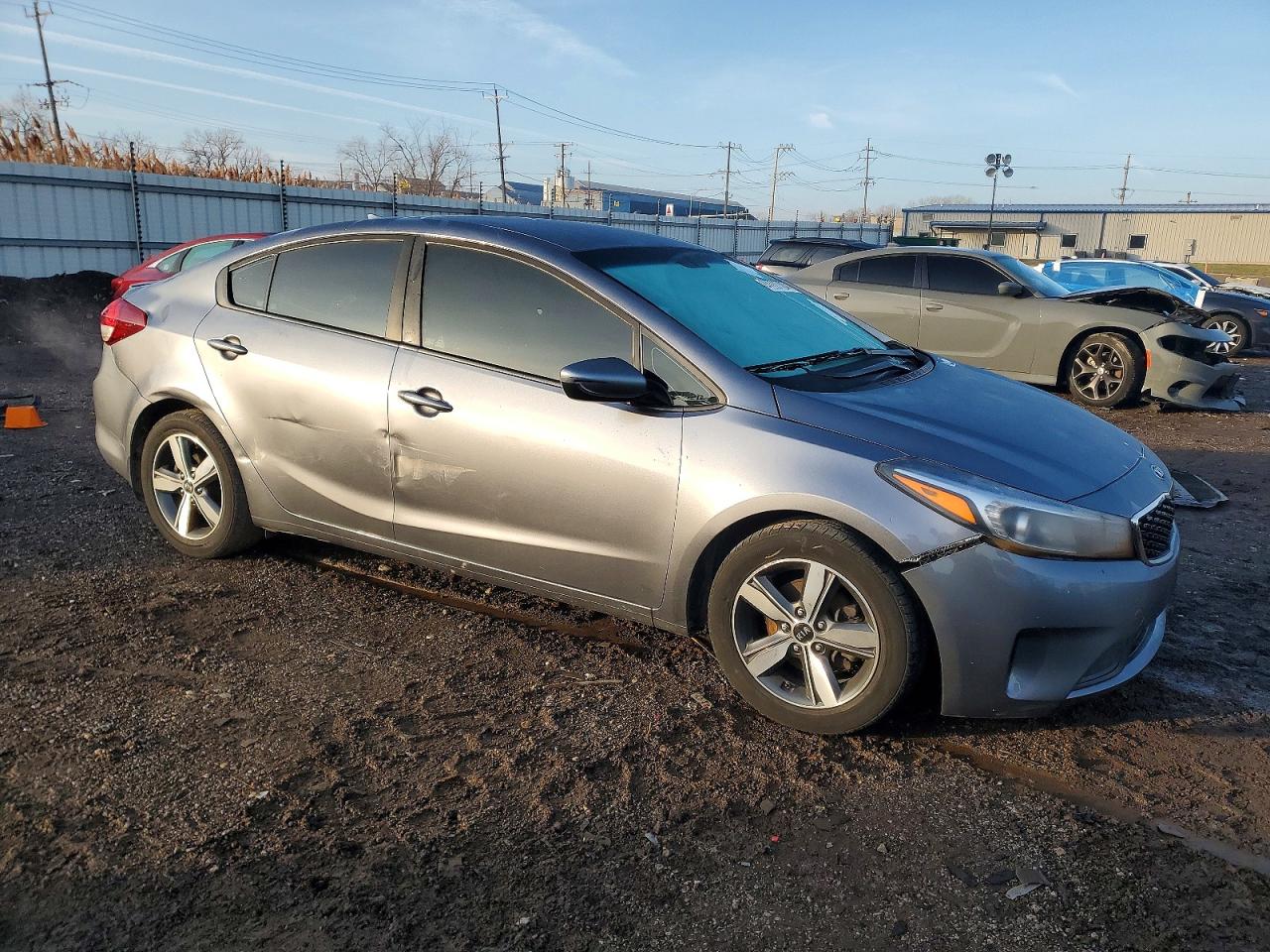 2018 KIA FORTE LX photo 4