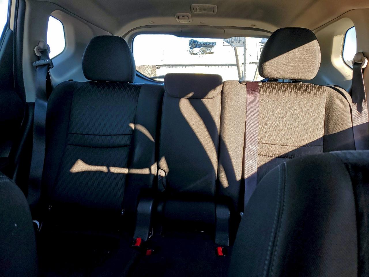 2019 NISSAN ROGUE S photo 10