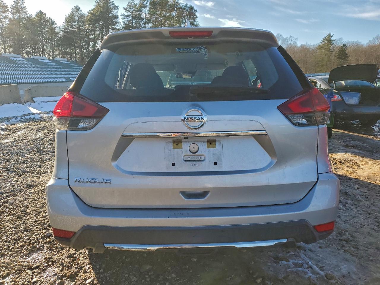 2019 NISSAN ROGUE S photo 6