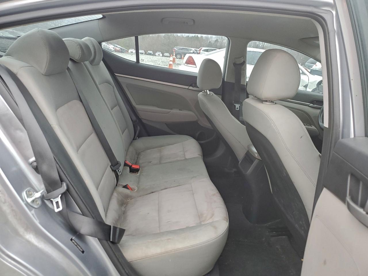 2017 HYUNDAI ELANTRA SE photo 28