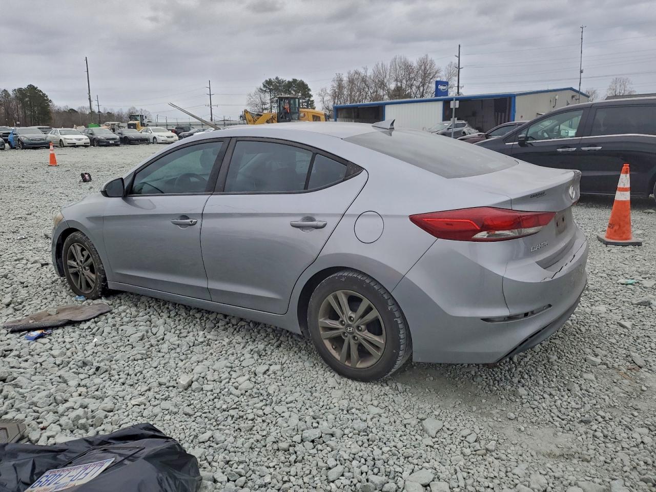 2017 HYUNDAI ELANTRA SE photo 4