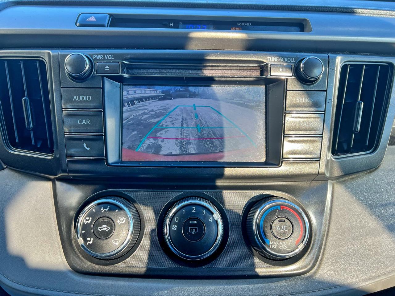 2014 TOYOTA RAV4 LE photo 11