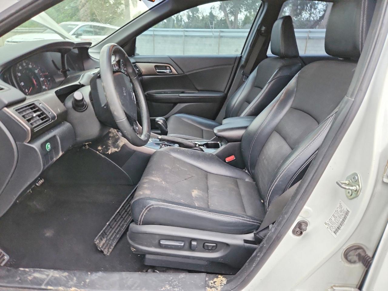 2016 HONDA ACCORD SPORT photo 7