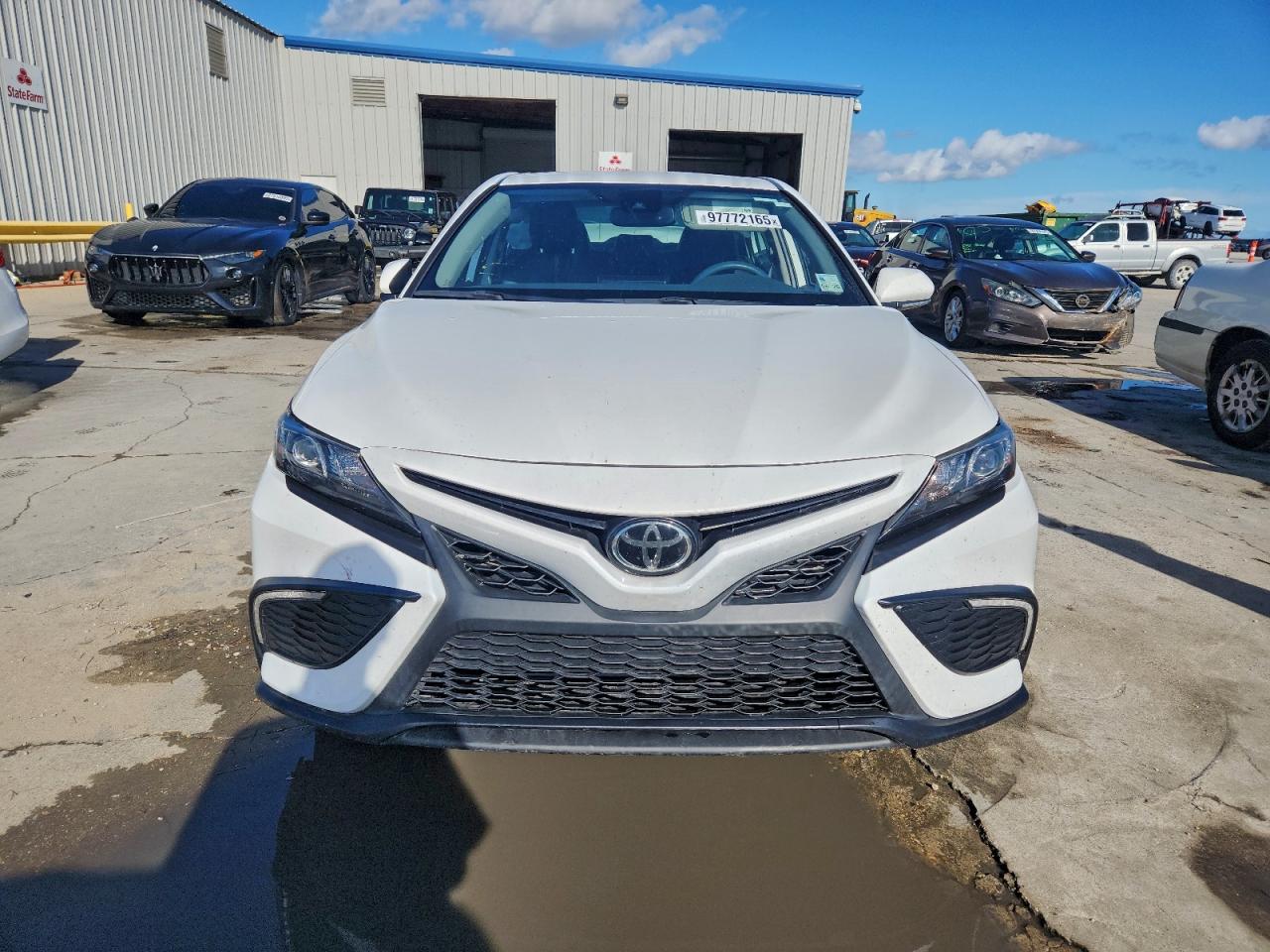 2024 TOYOTA CAMRY SE NIGHT SHADE photo 5