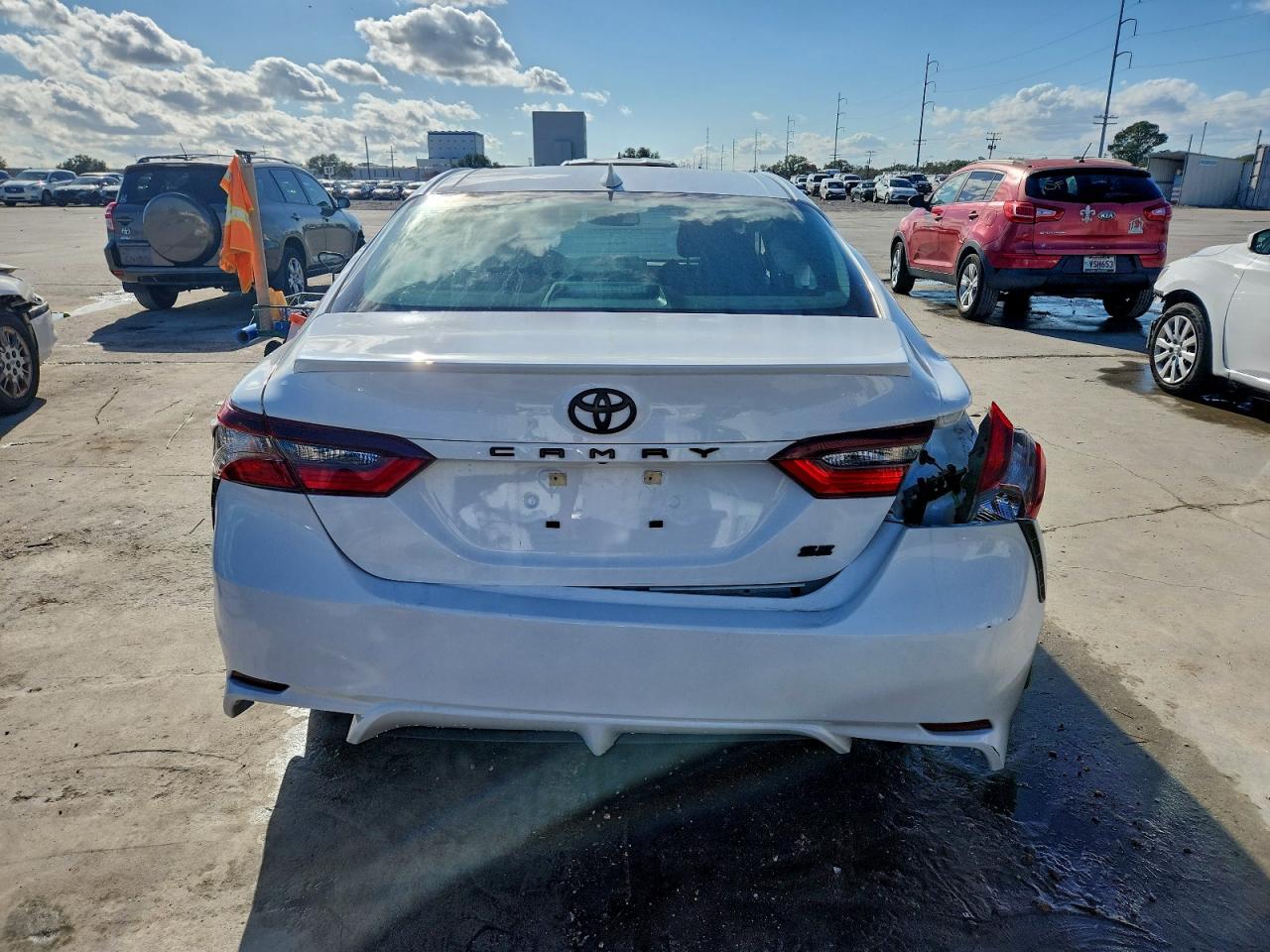 2024 TOYOTA CAMRY SE NIGHT SHADE photo 6
