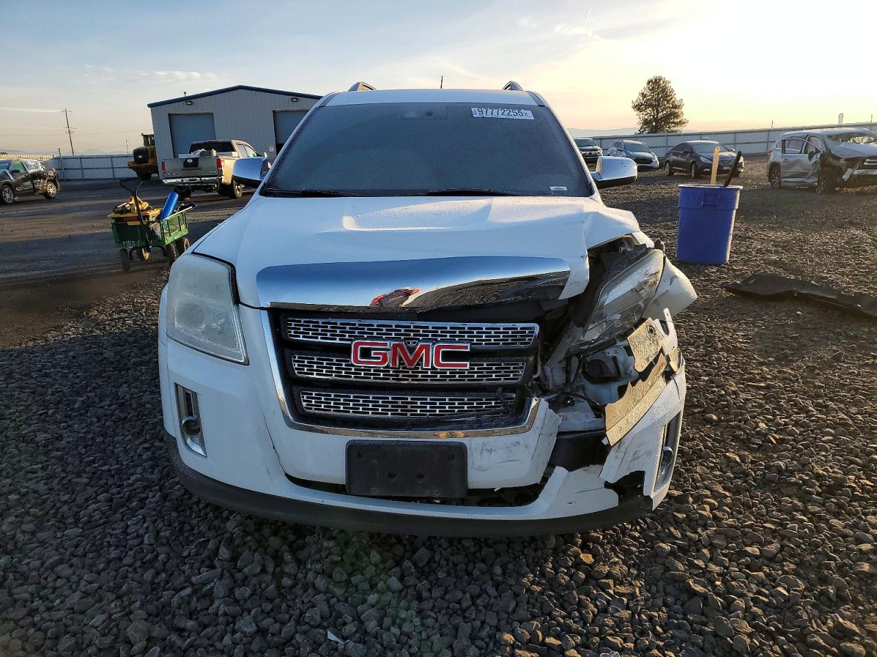 2015 GMC TERRAIN SLT photo 13