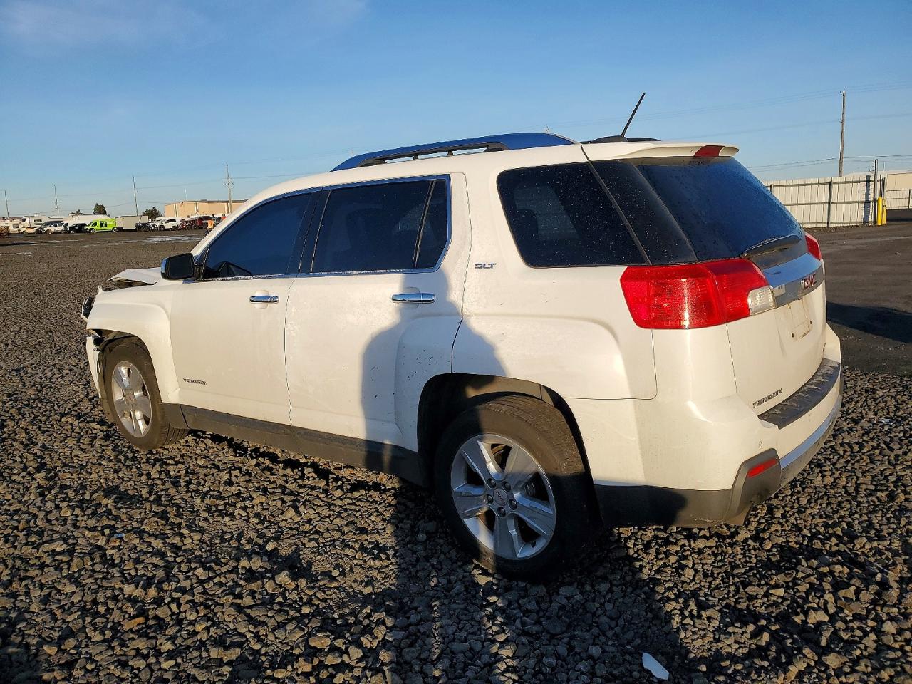 2015 GMC TERRAIN SLT photo 4