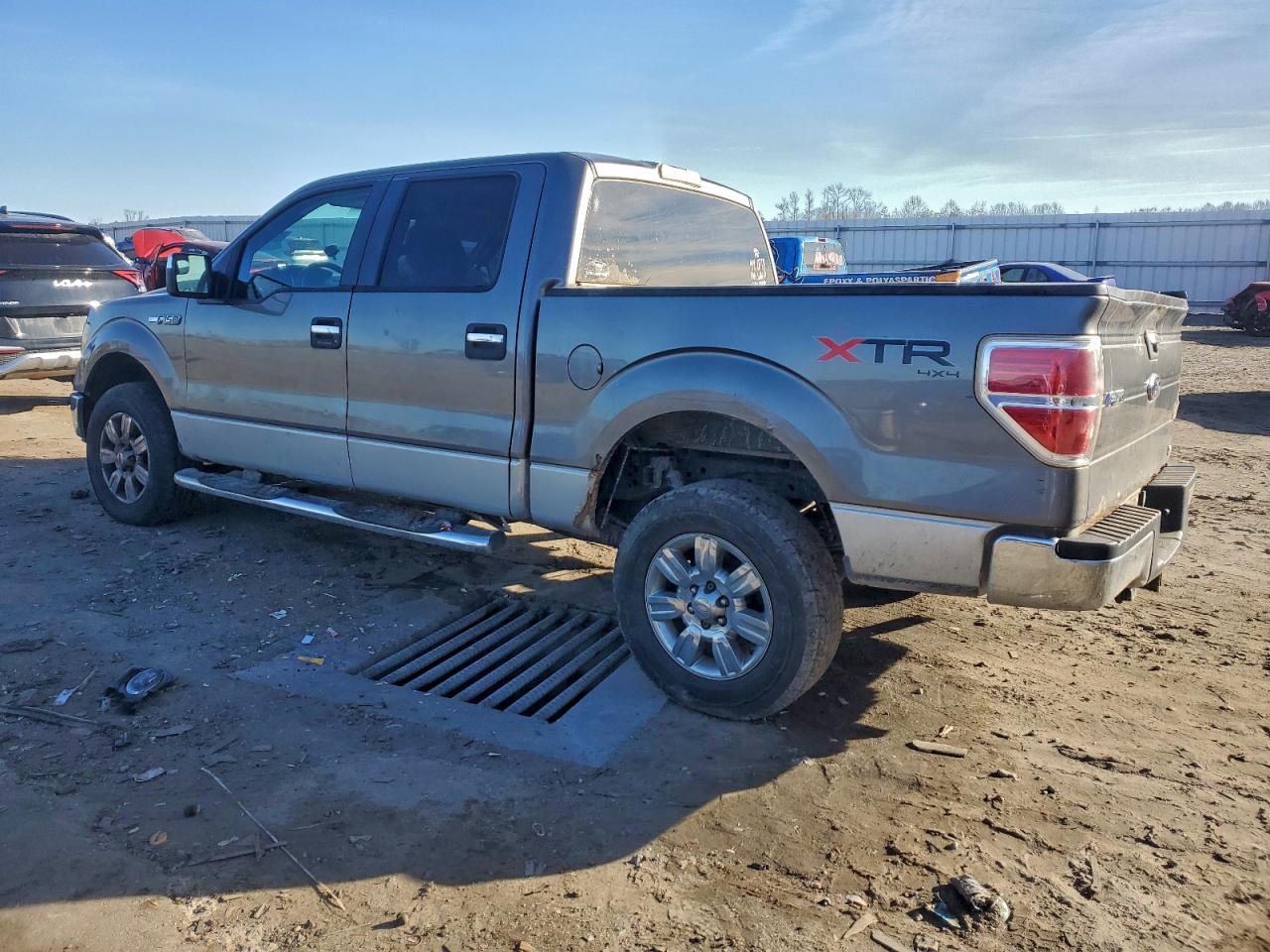 2010 FORD F150 SUPERCREW photo 4