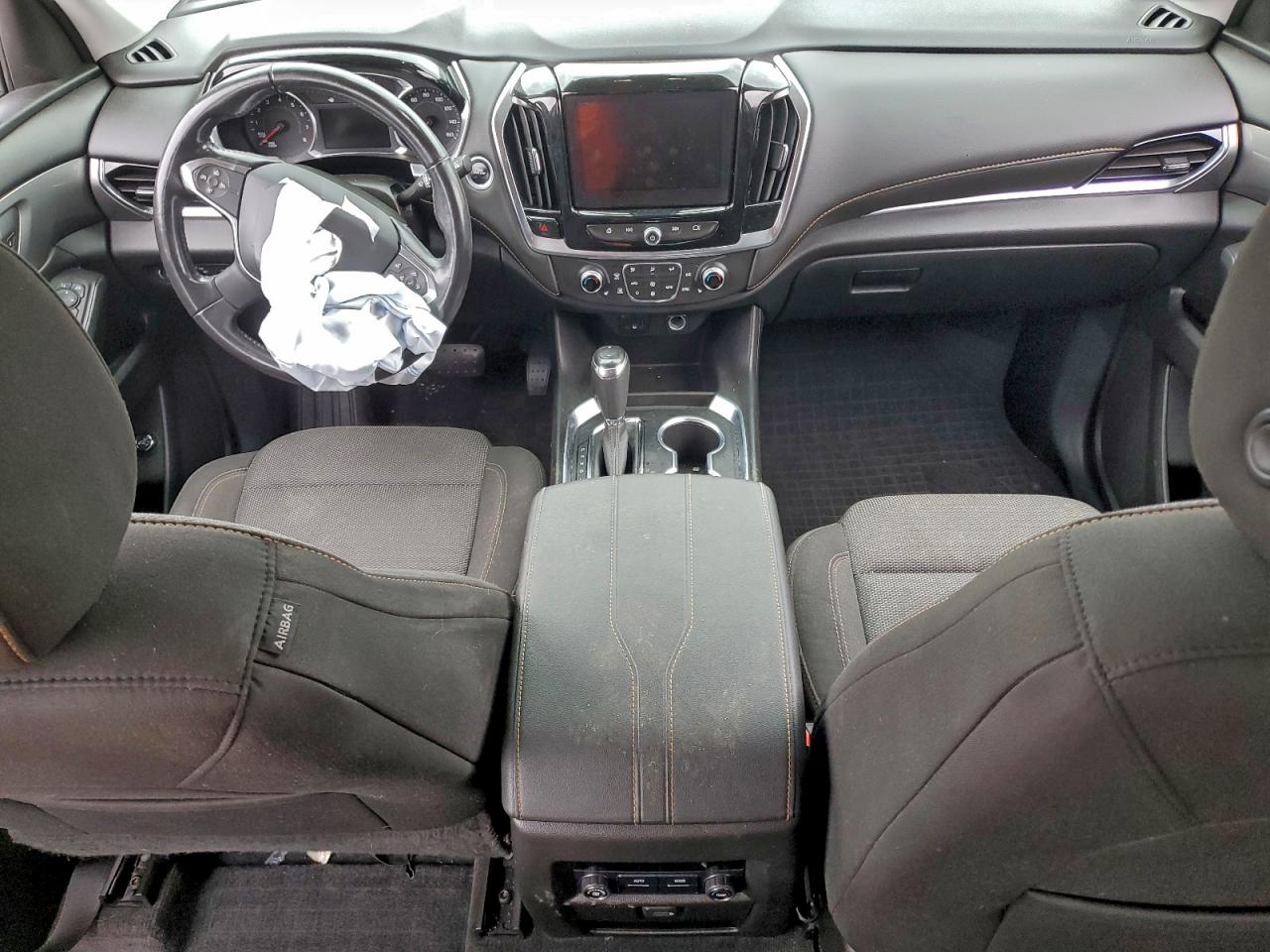 2019 CHEVROLET TRAVERSE LT photo 8