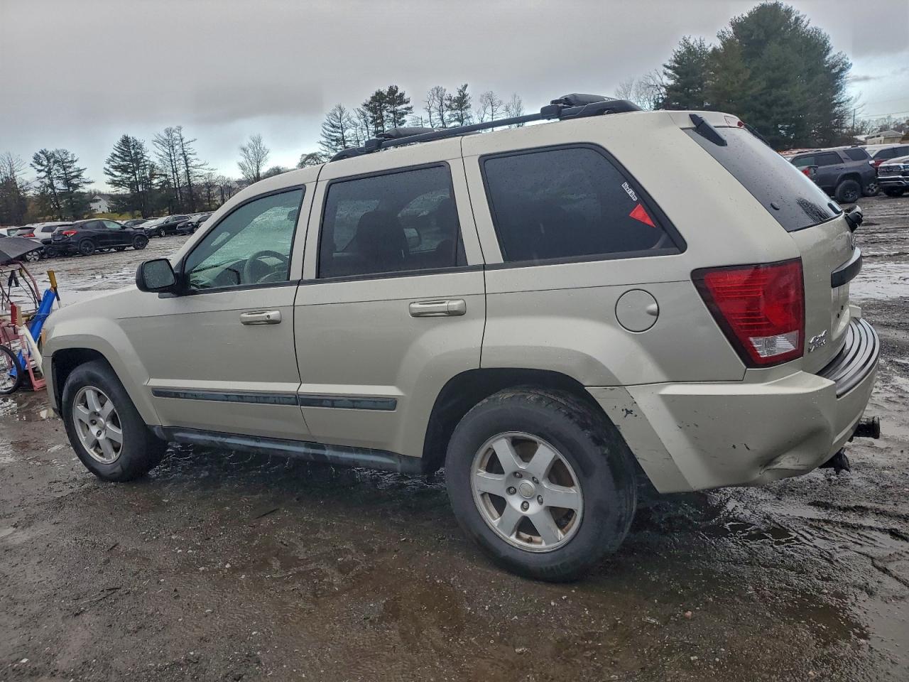 2008 JEEP GRAND CHEROKEE LAREDO photo 2
