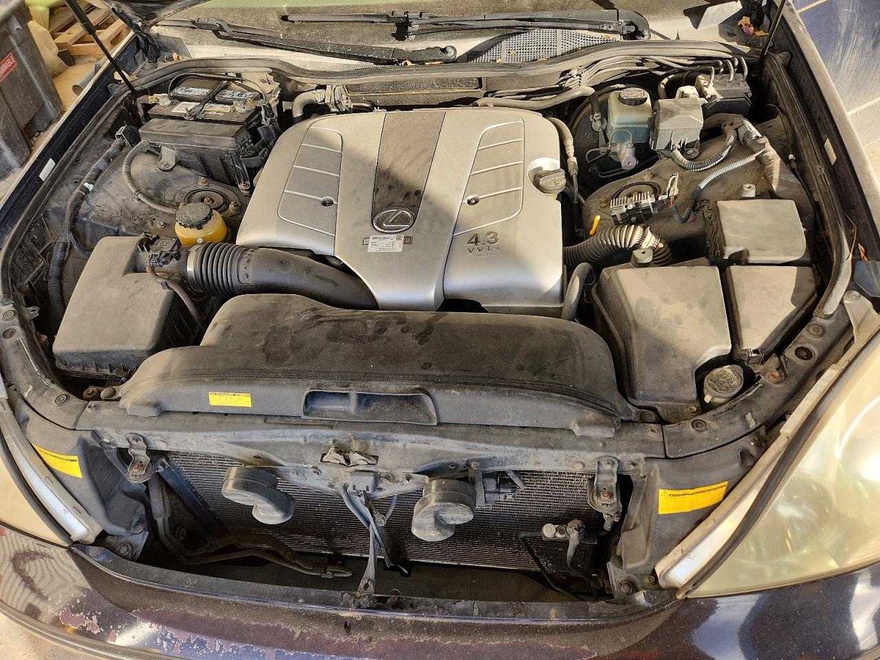 2001 LEXUS LS 430 photo 11