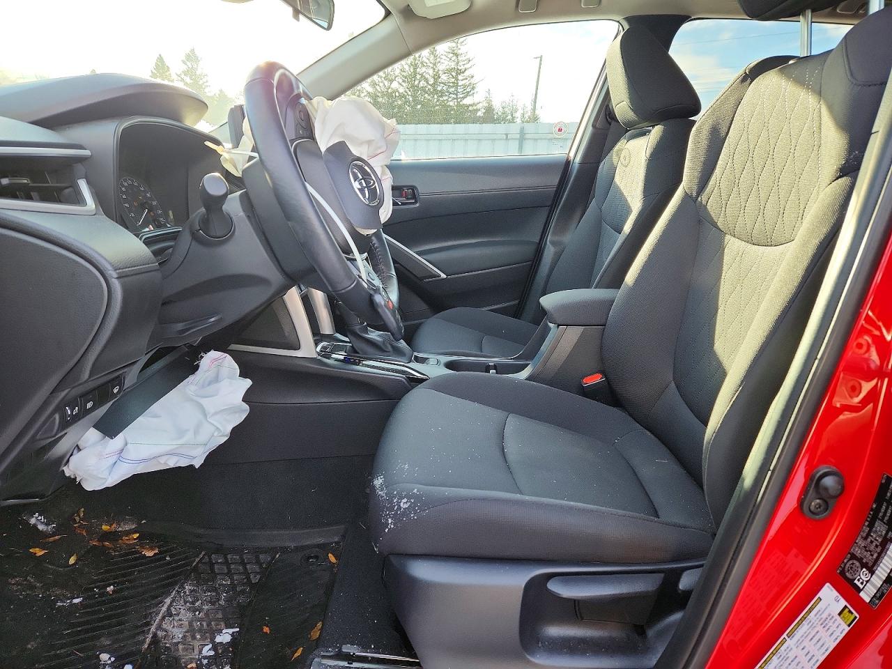2024 TOYOTA COROLLA CROSS LE photo 7