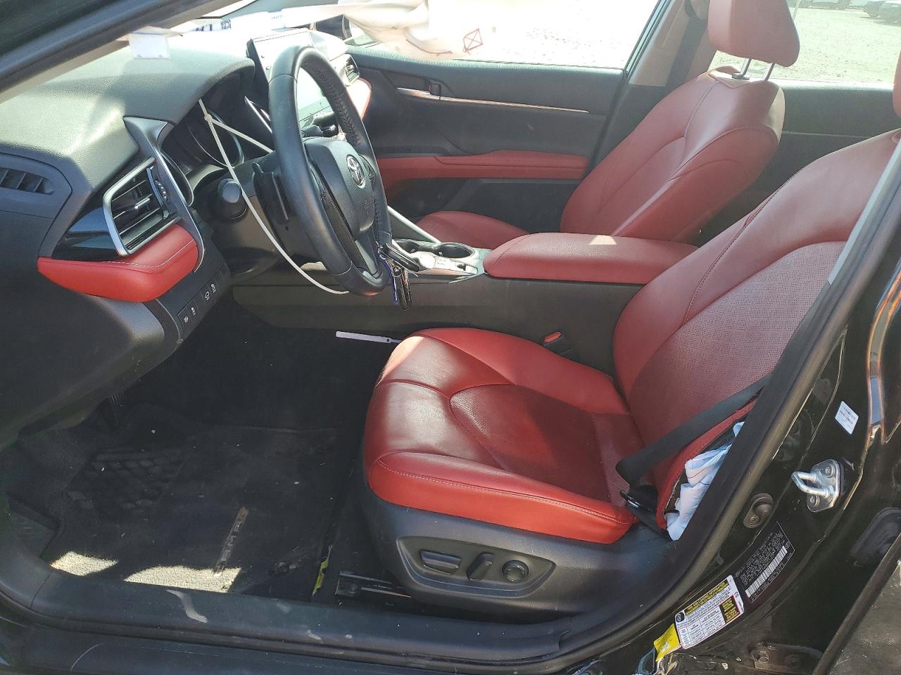 2021 TOYOTA CAMRY XSE photo 7