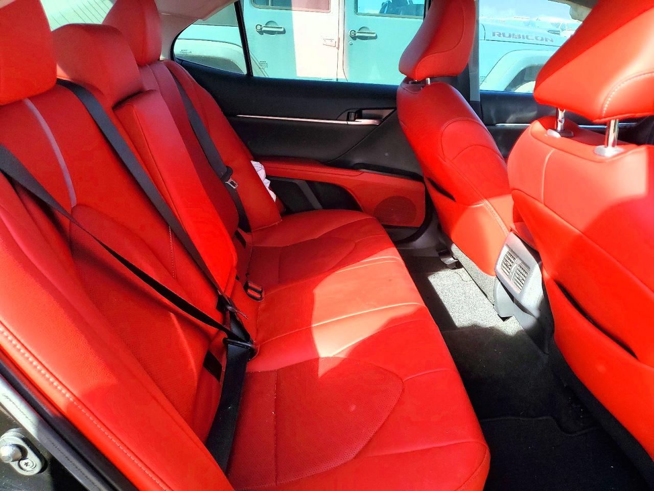 2021 TOYOTA CAMRY XSE photo 10