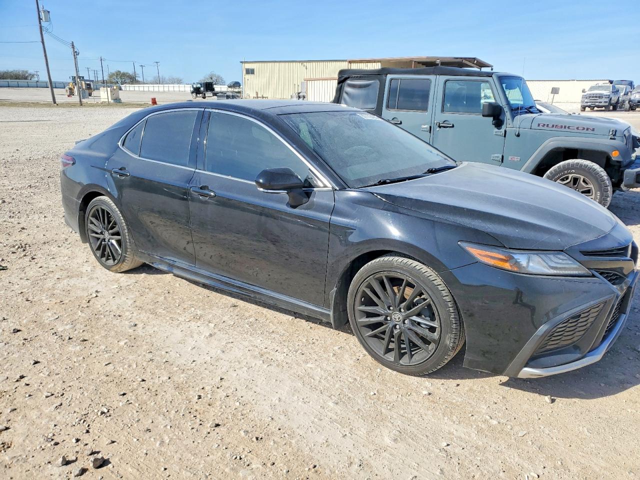2021 TOYOTA CAMRY XSE photo 4