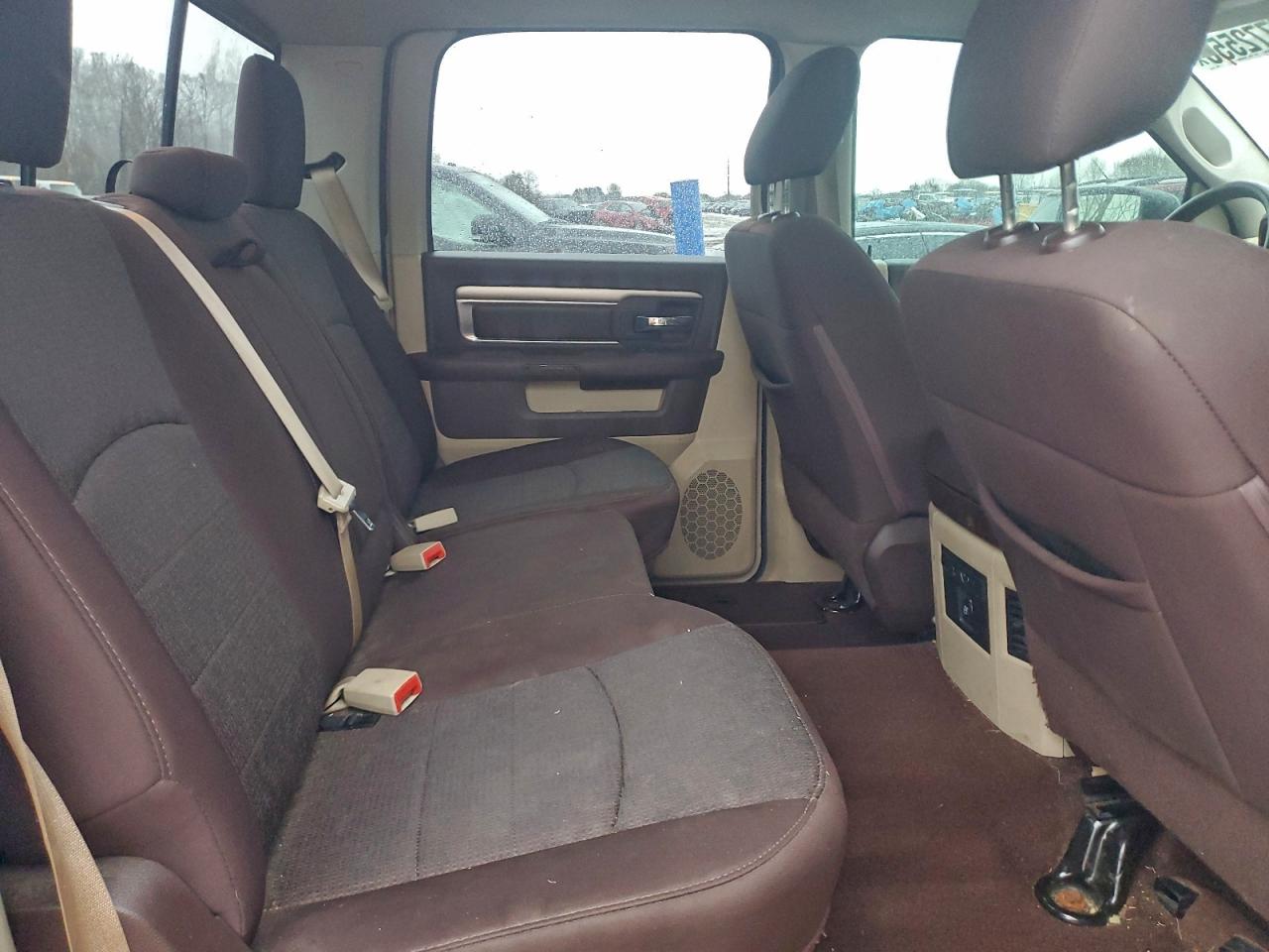 2017 RAM 1500 SLT photo 10