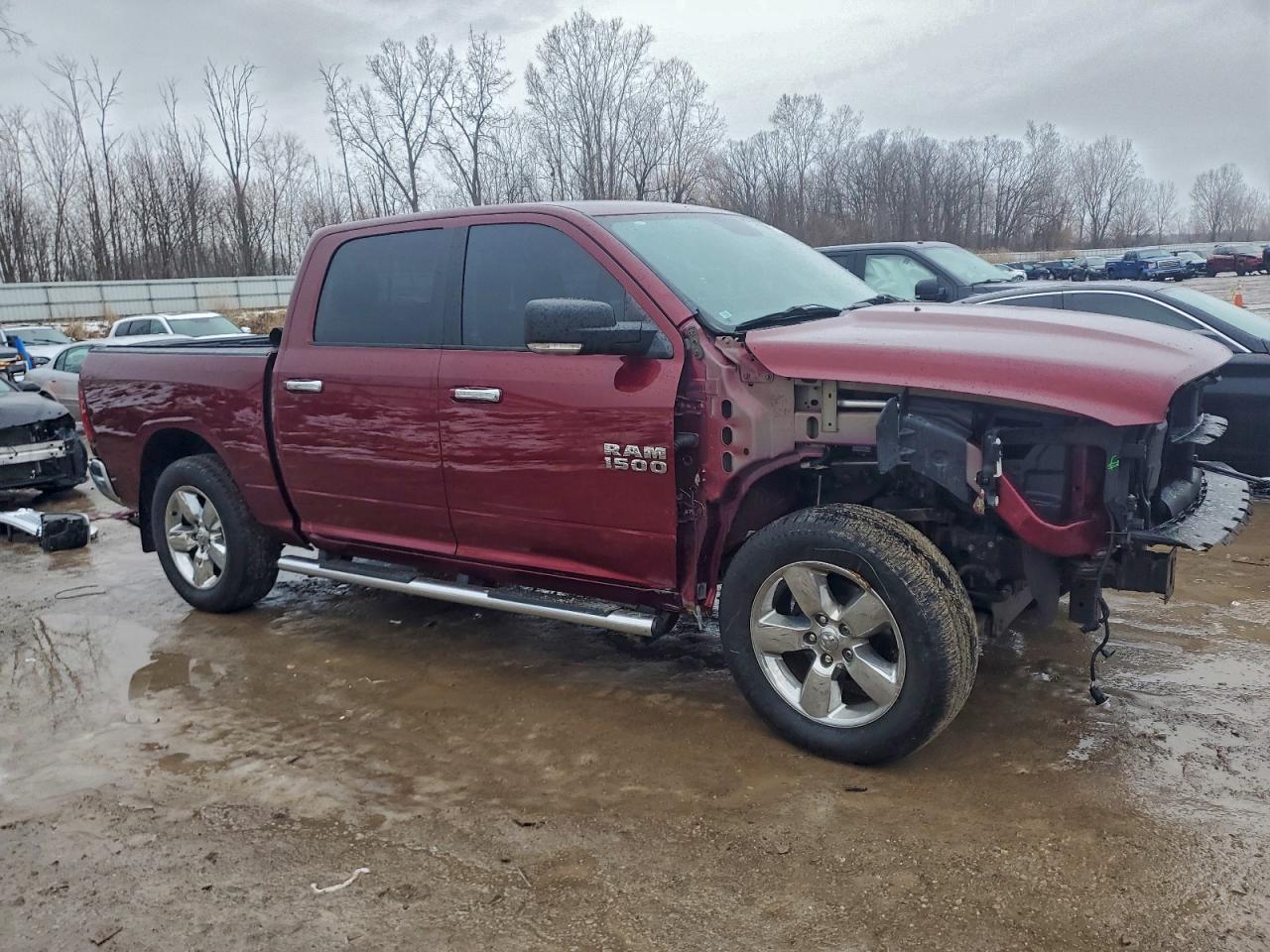 2017 RAM 1500 SLT photo 4