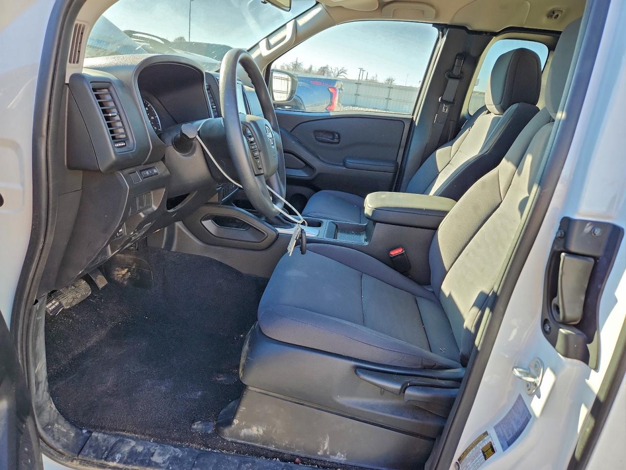 2024 NISSAN FRONTIER S photo 7