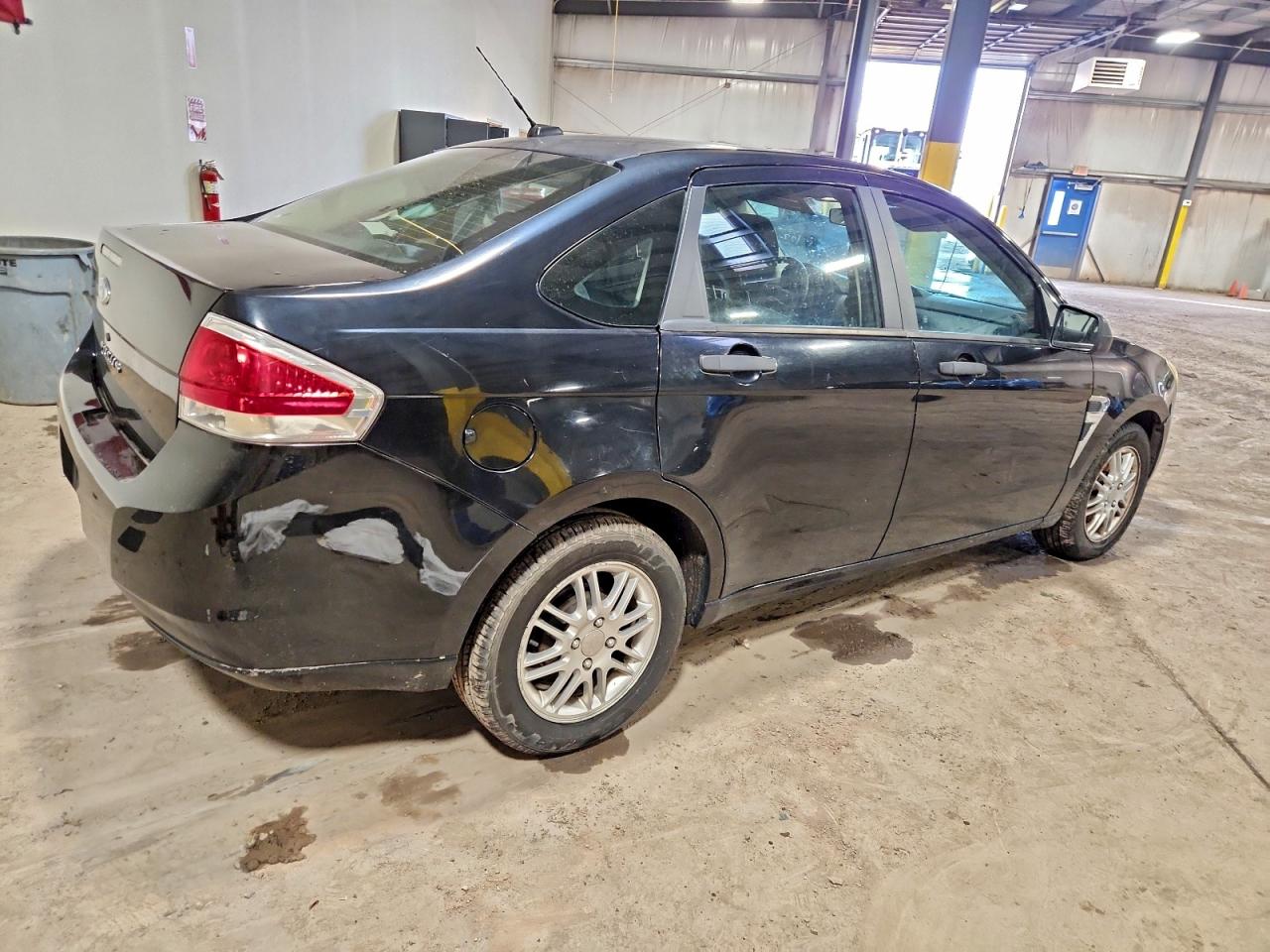 2008 FORD FOCUS SE photo 3