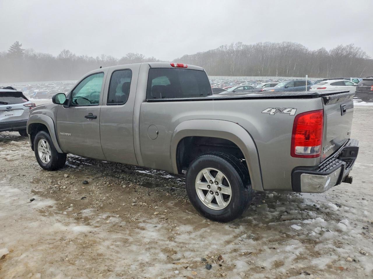 2012 GMC SIERRA K1500 SLE photo 2