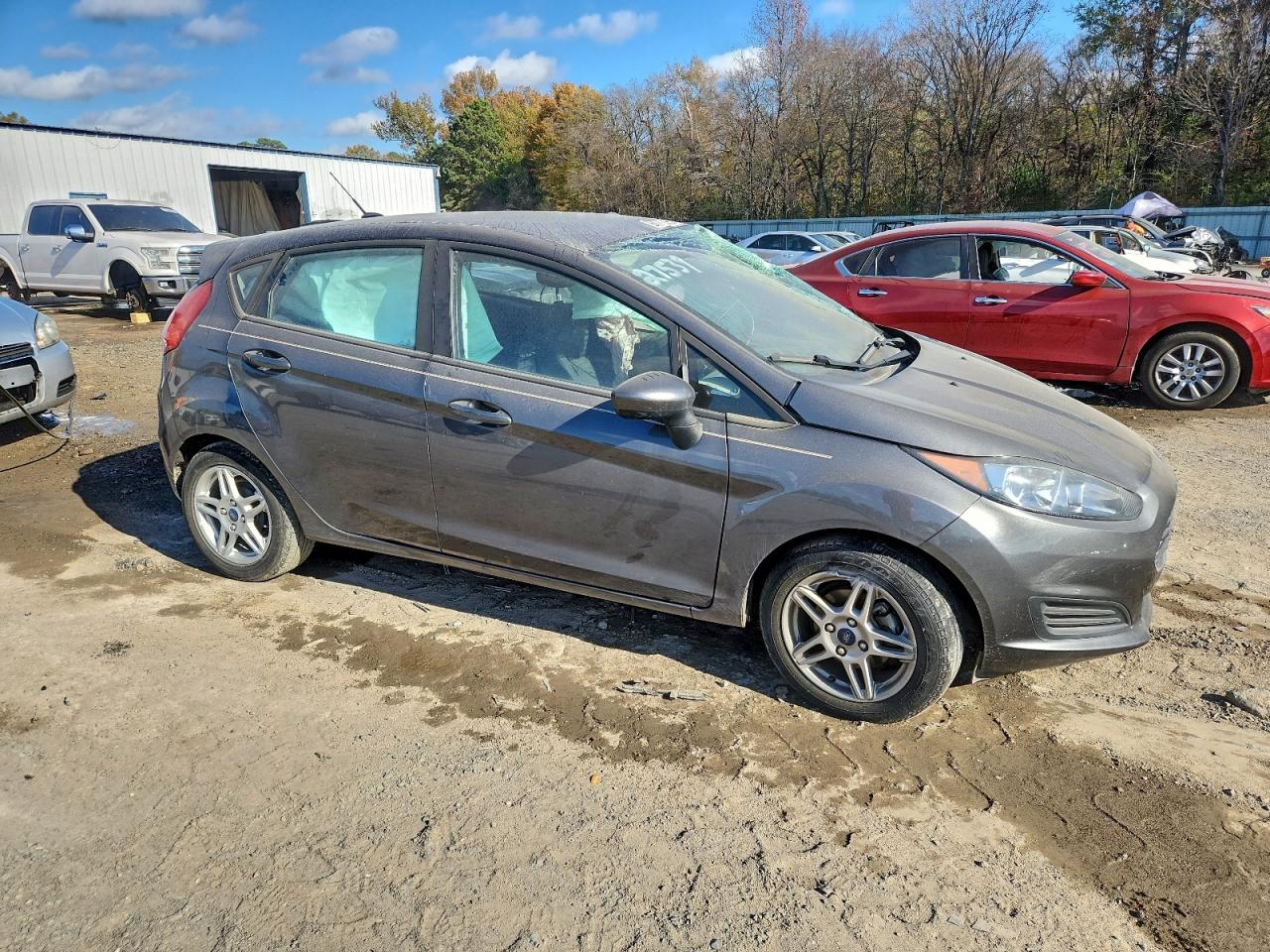 2019 FORD FIESTA SE photo 4