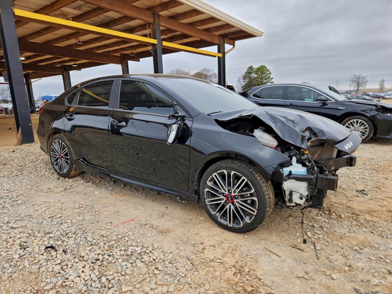 2023 KIA FORTE GT photo 4