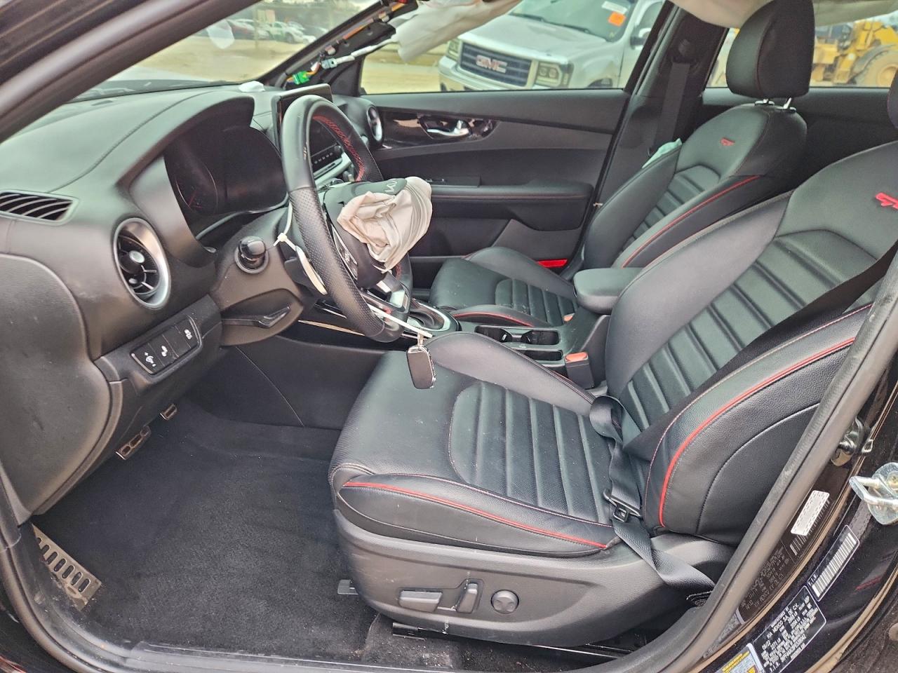 2023 KIA FORTE GT photo 7