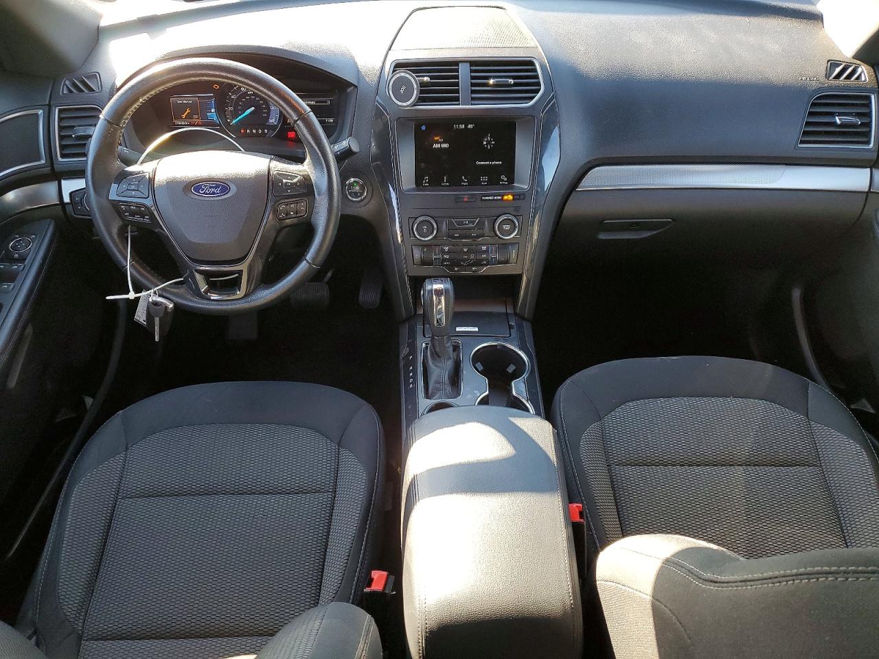 2018 FORD EXPLORER XLT photo 8