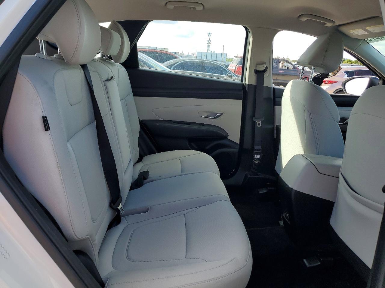 2025 HYUNDAI TUCSON SE photo 10