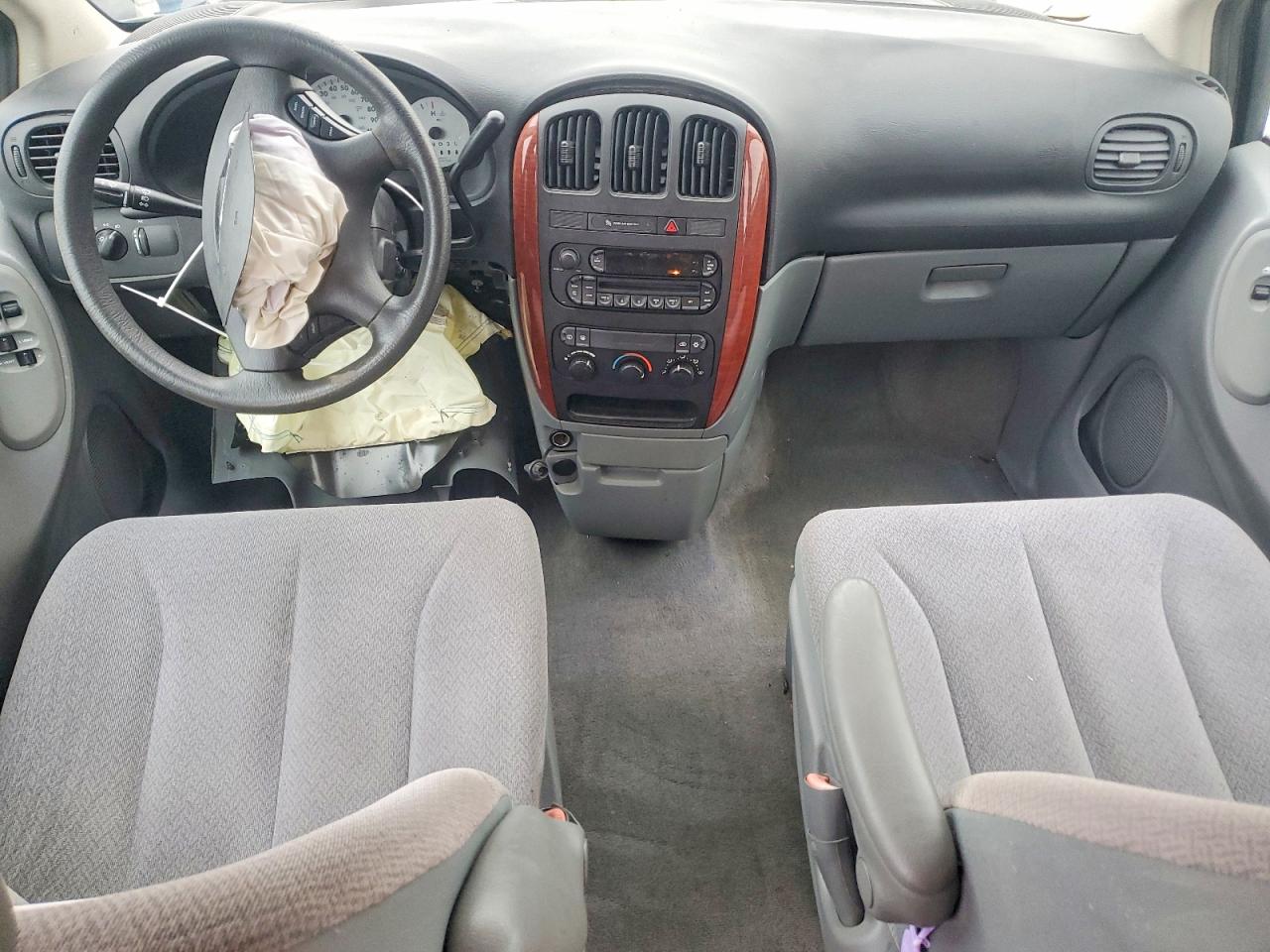 2006 CHRYSLER TOWN & COUNTRY photo 8