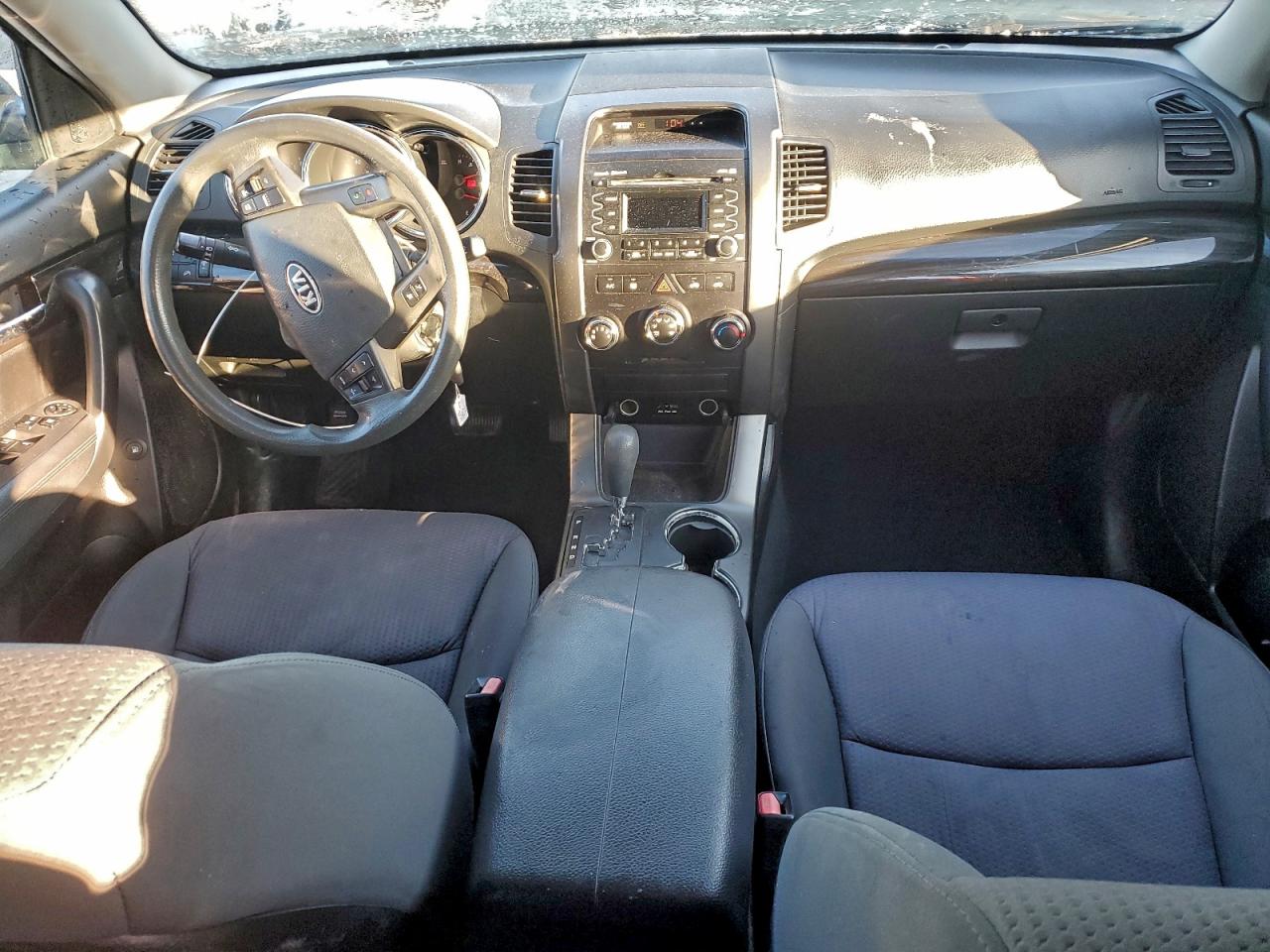 2012 KIA SORENTO BASE photo 8
