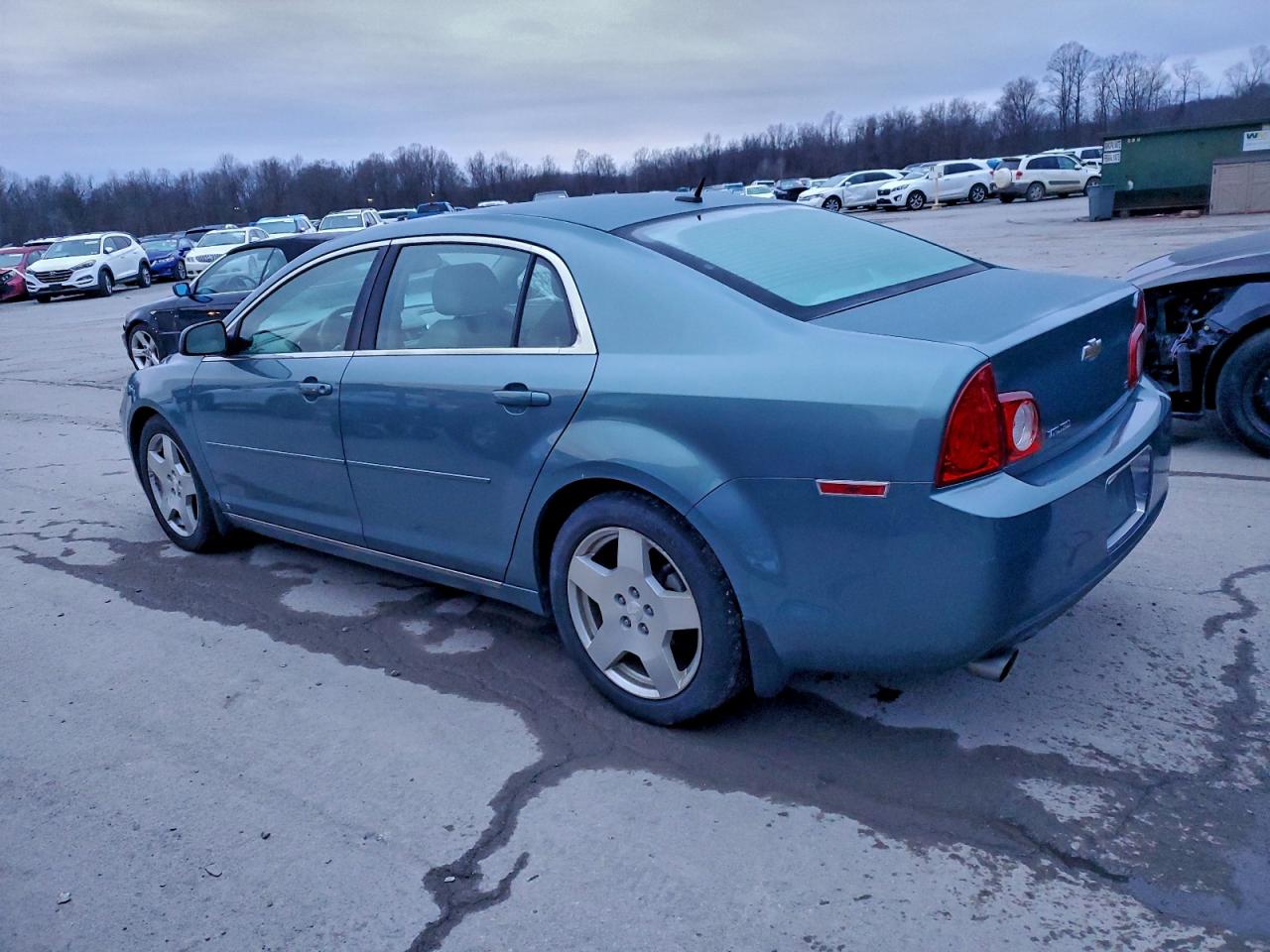 2009 CHEVROLET MALIBU 2LT photo 2