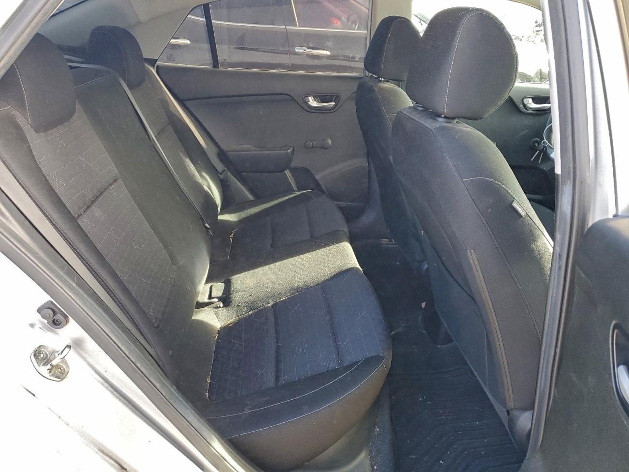 2018 KIA RIO LX photo 10